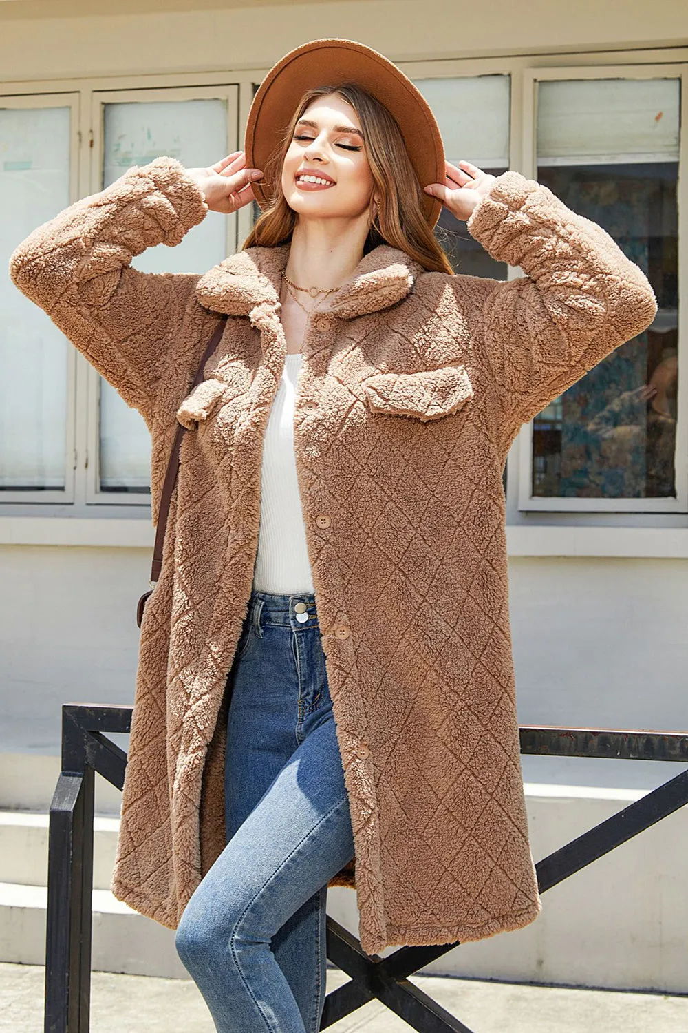 Camel Fleece Botão Down Midi Coat