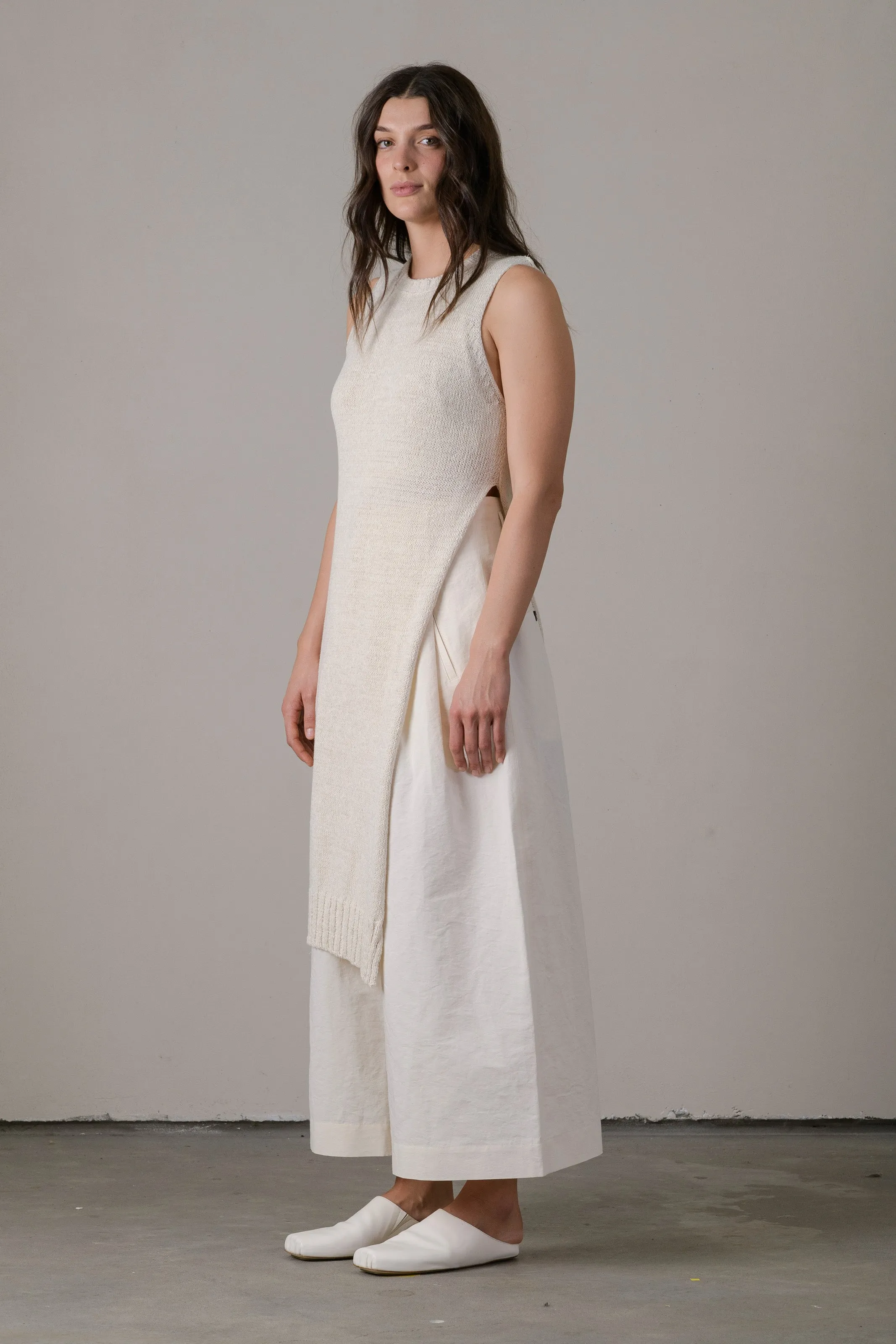 Cotton Long Vest w/ Side Slit