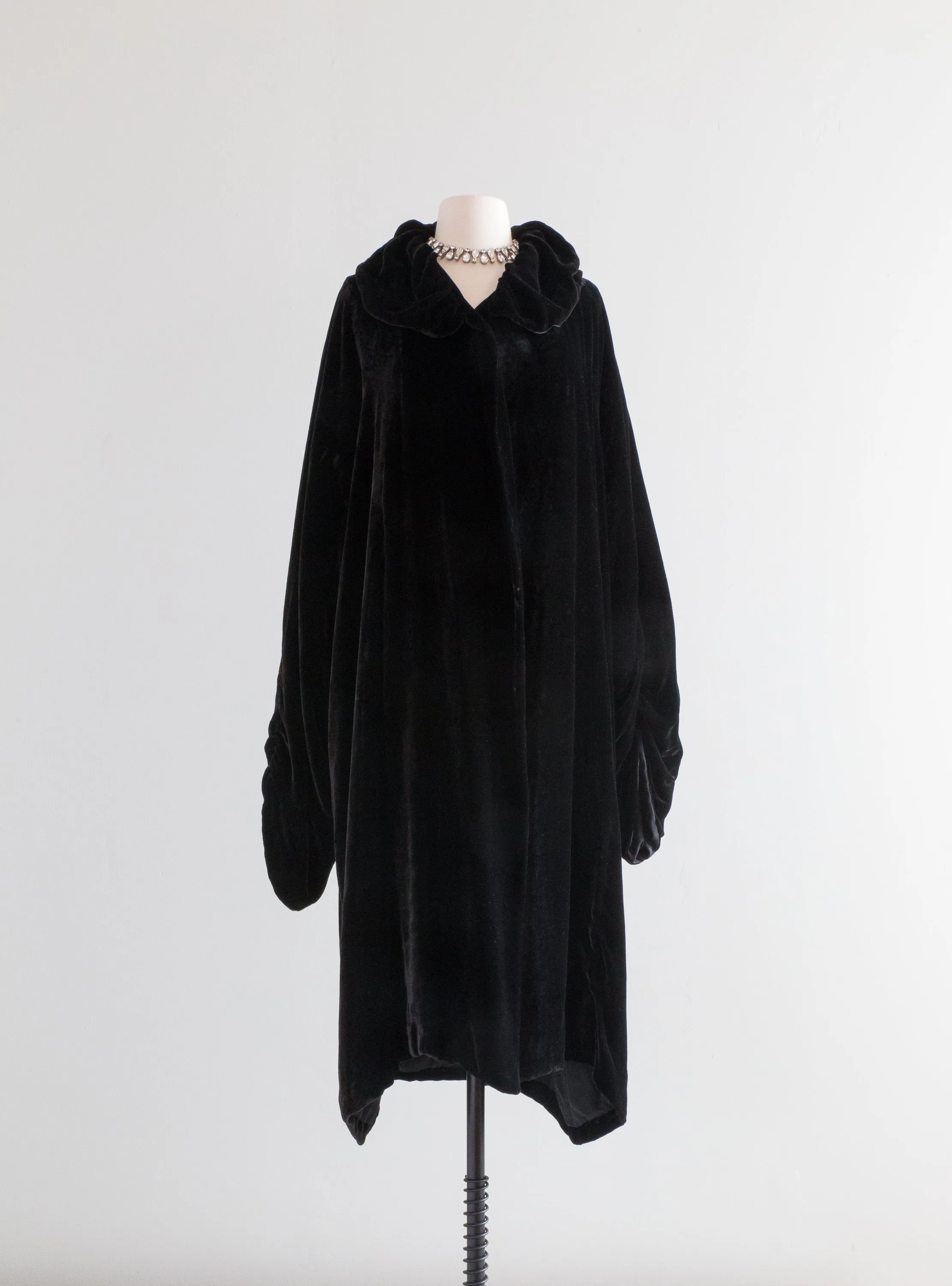 Sublime 1920's Black Silk Velvet Opera Coat With Massive Sleeves / OS