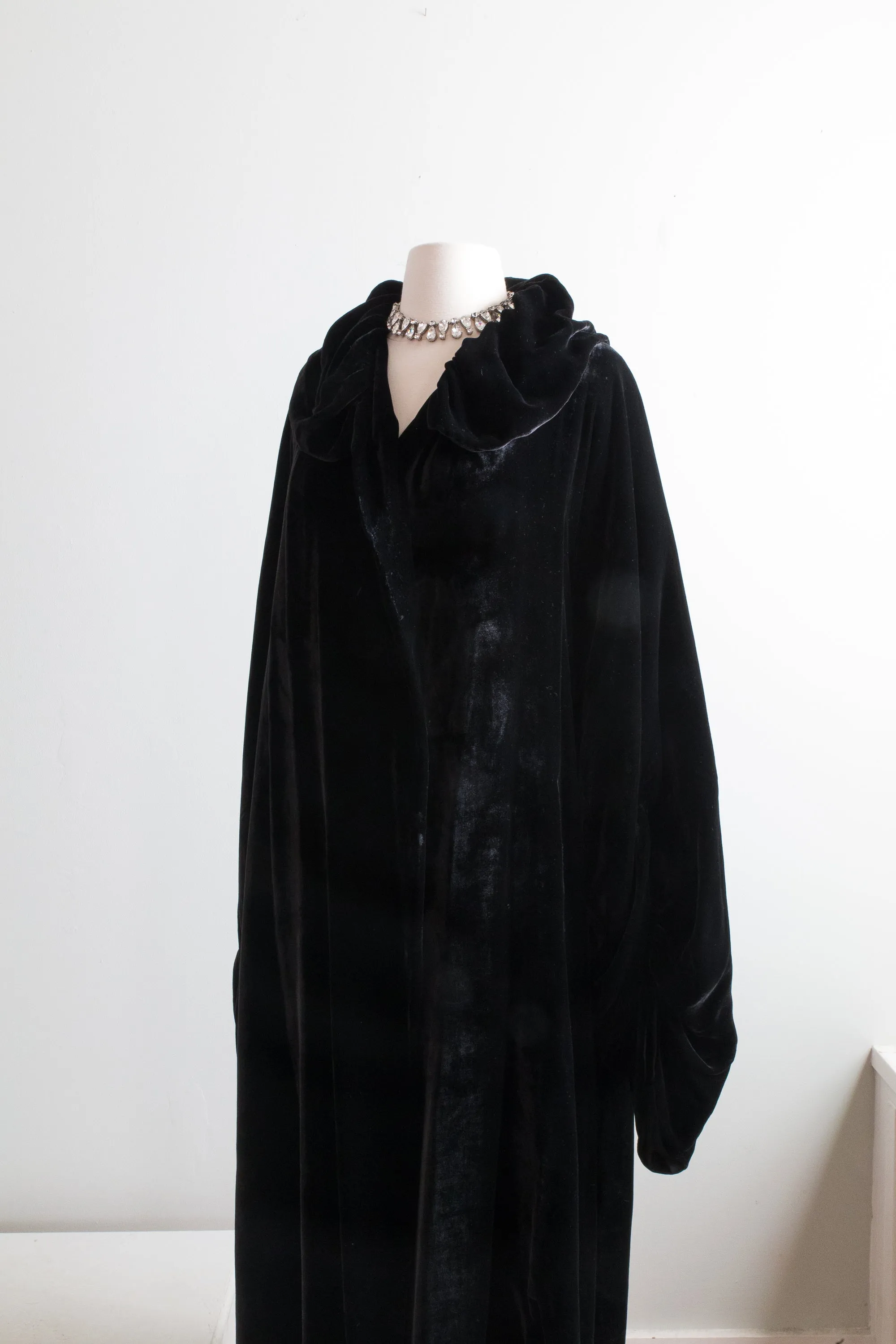 Sublime 1920's Black Silk Velvet Opera Coat With Massive Sleeves / OS