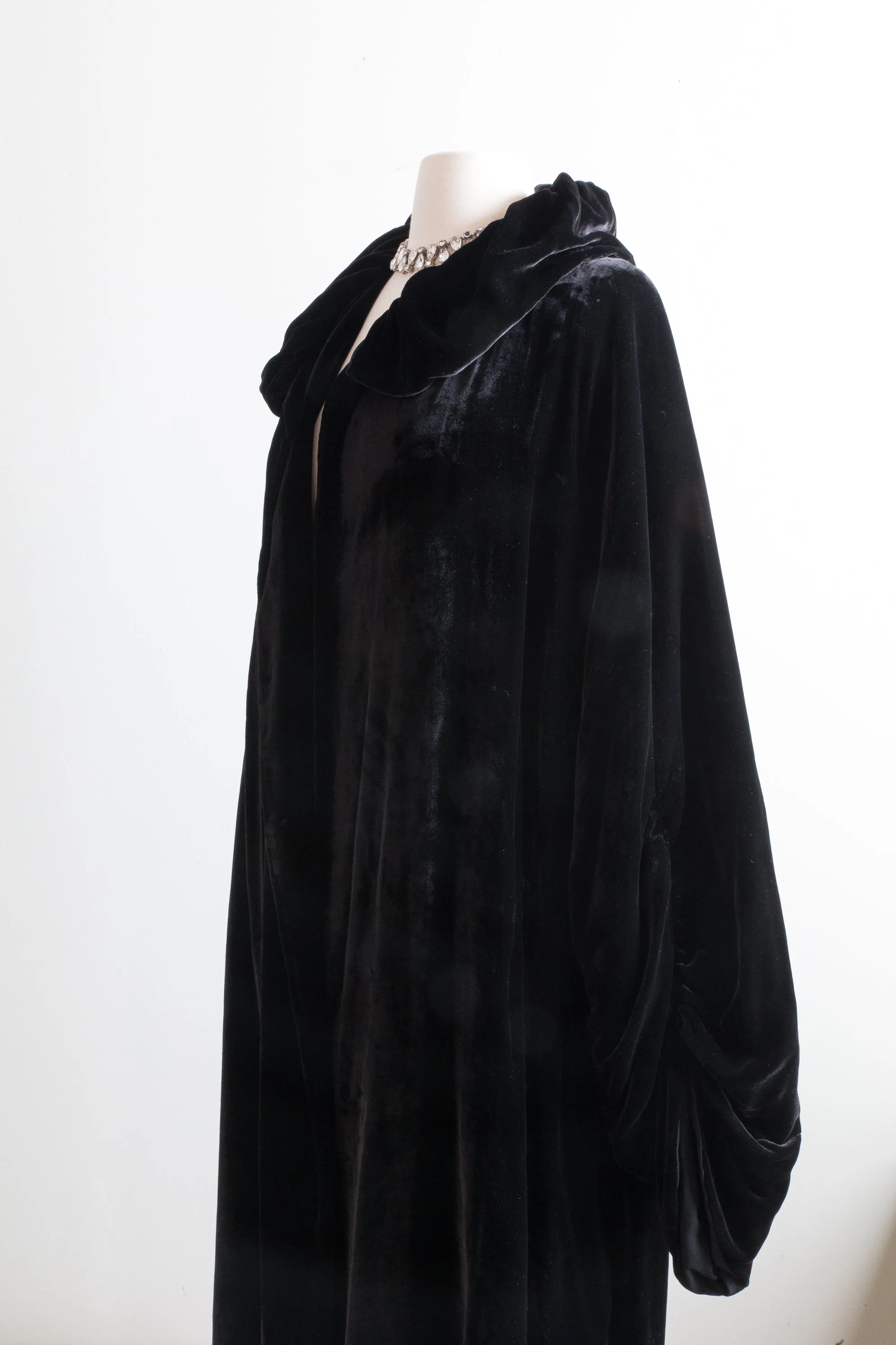 Sublime 1920's Black Silk Velvet Opera Coat With Massive Sleeves / OS