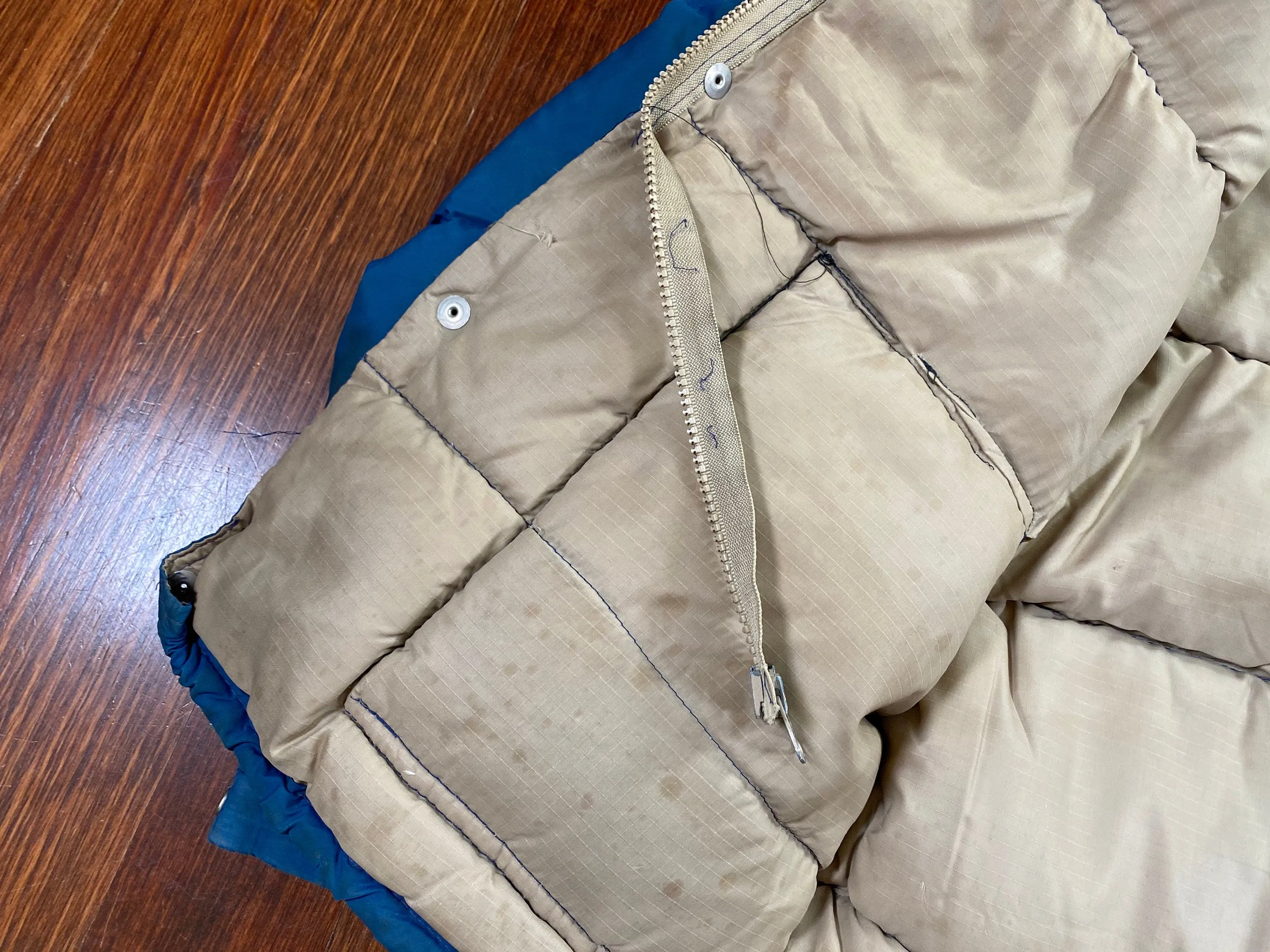 Vintage 1979 Down Peak Goose Down Blue Puffer Coat