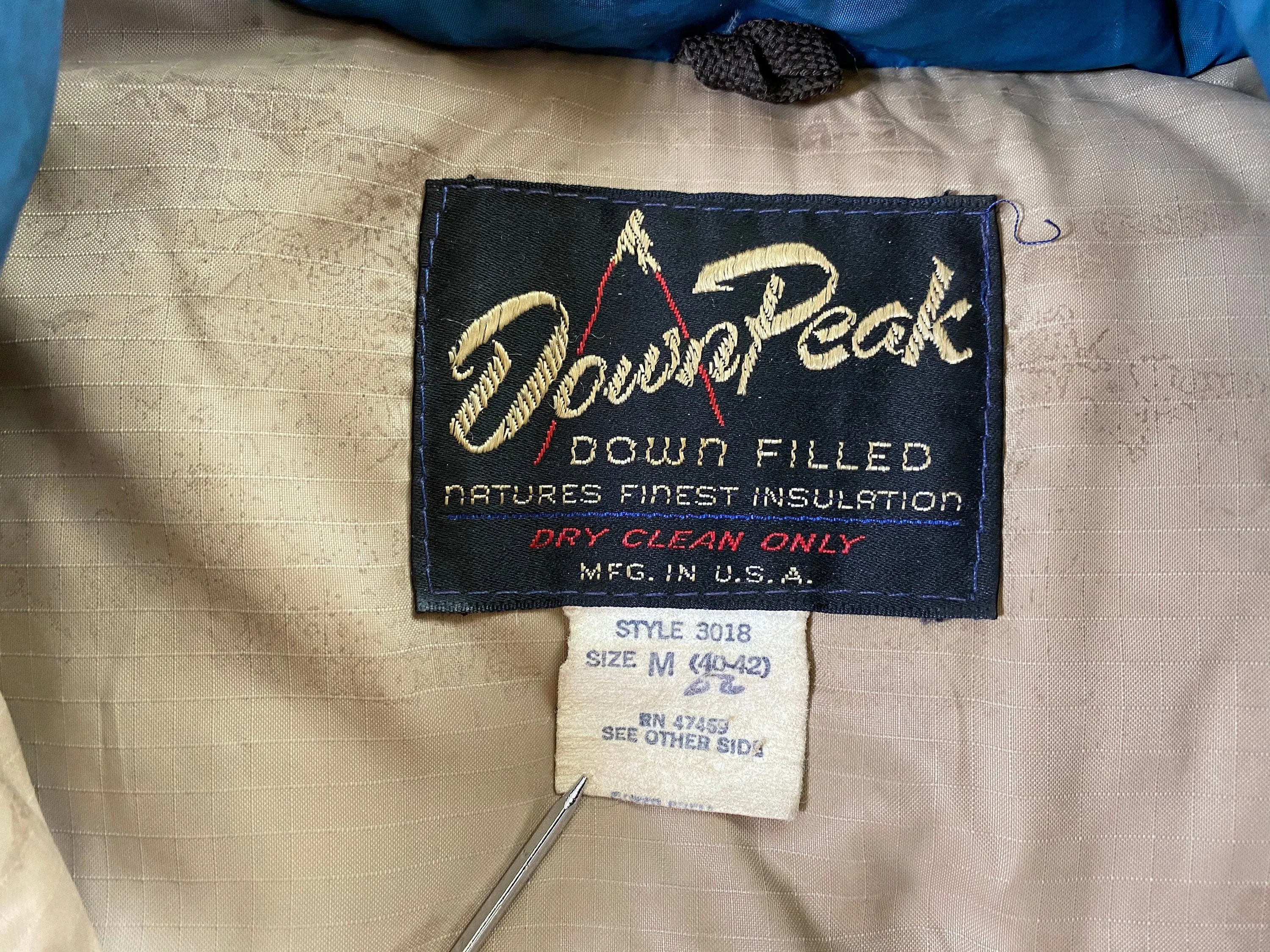 Vintage 1979 Down Peak Goose Down Blue Puffer Coat